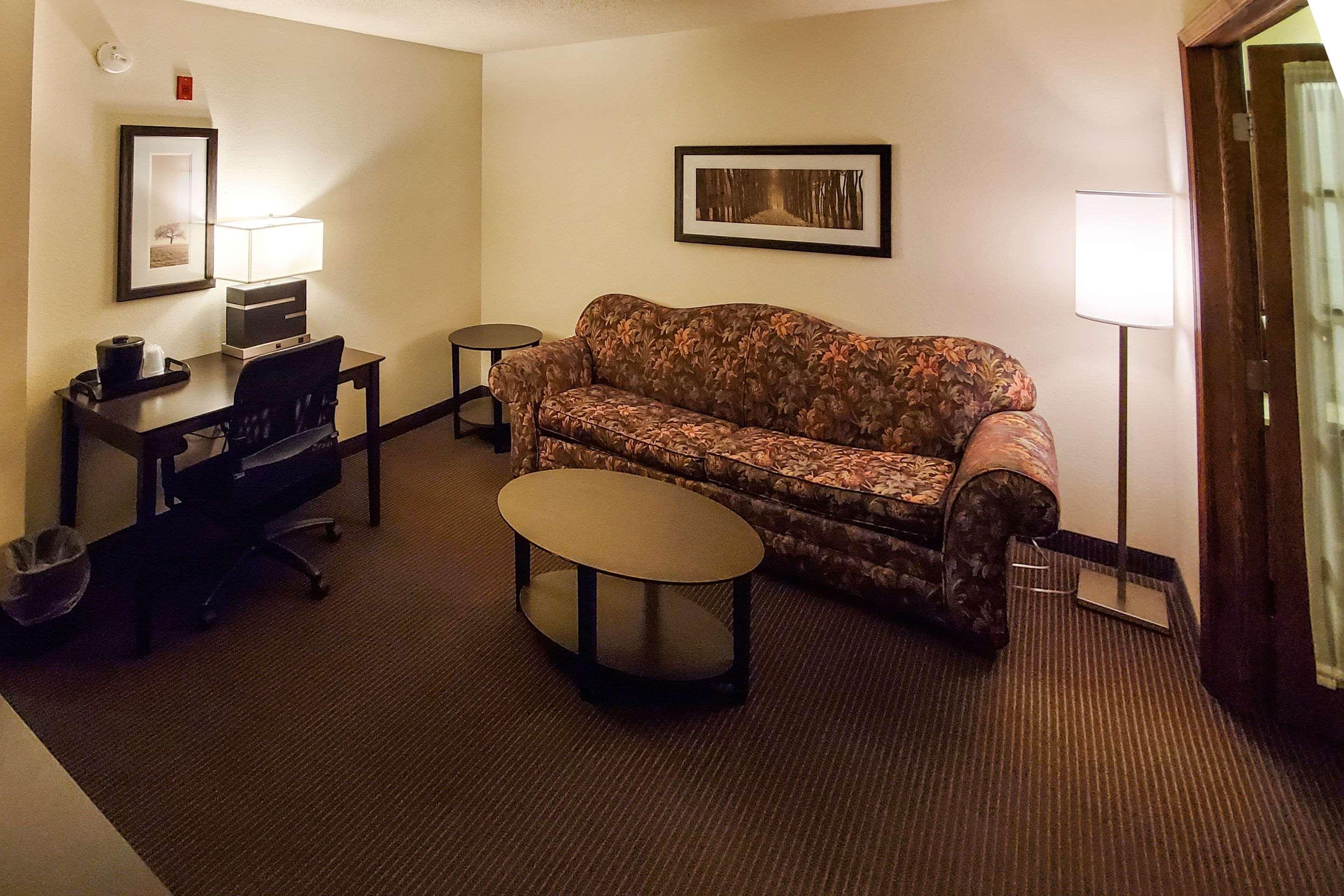 Quality Inn Atchison Экстерьер фото