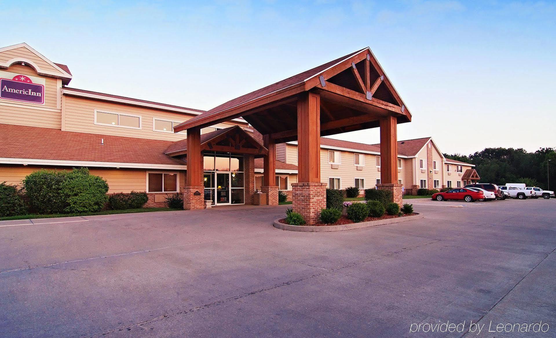 Quality Inn Atchison Экстерьер фото